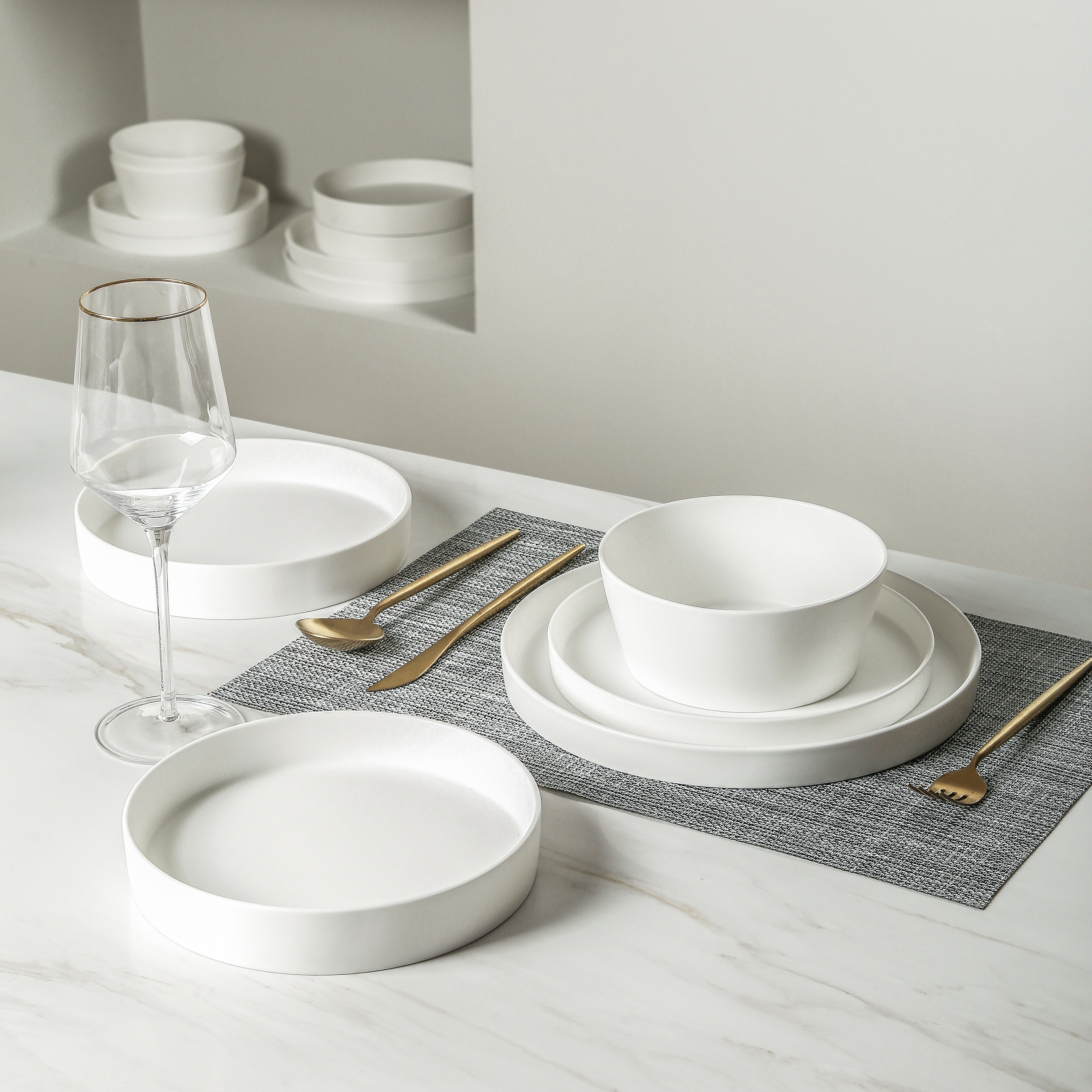 Fosca Bone China Dinnerware Set - Matte White | Stackable, Versatile, Ideal for 4 or 8 People | Modern Minimalist Design