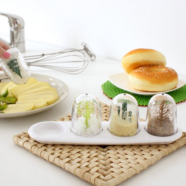 Animal and Four Season Salt and Pepper Shaker Set - Decorative Spice Dispenser with Animal & Season Patterns